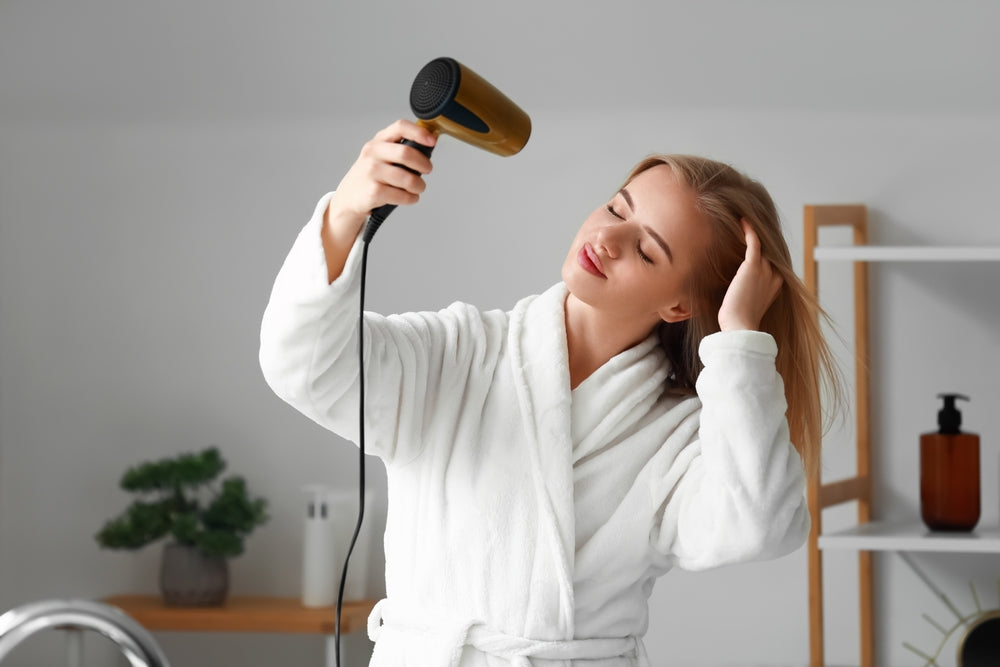 How to Use a Hair Dryer Without Causing Hair Thinning